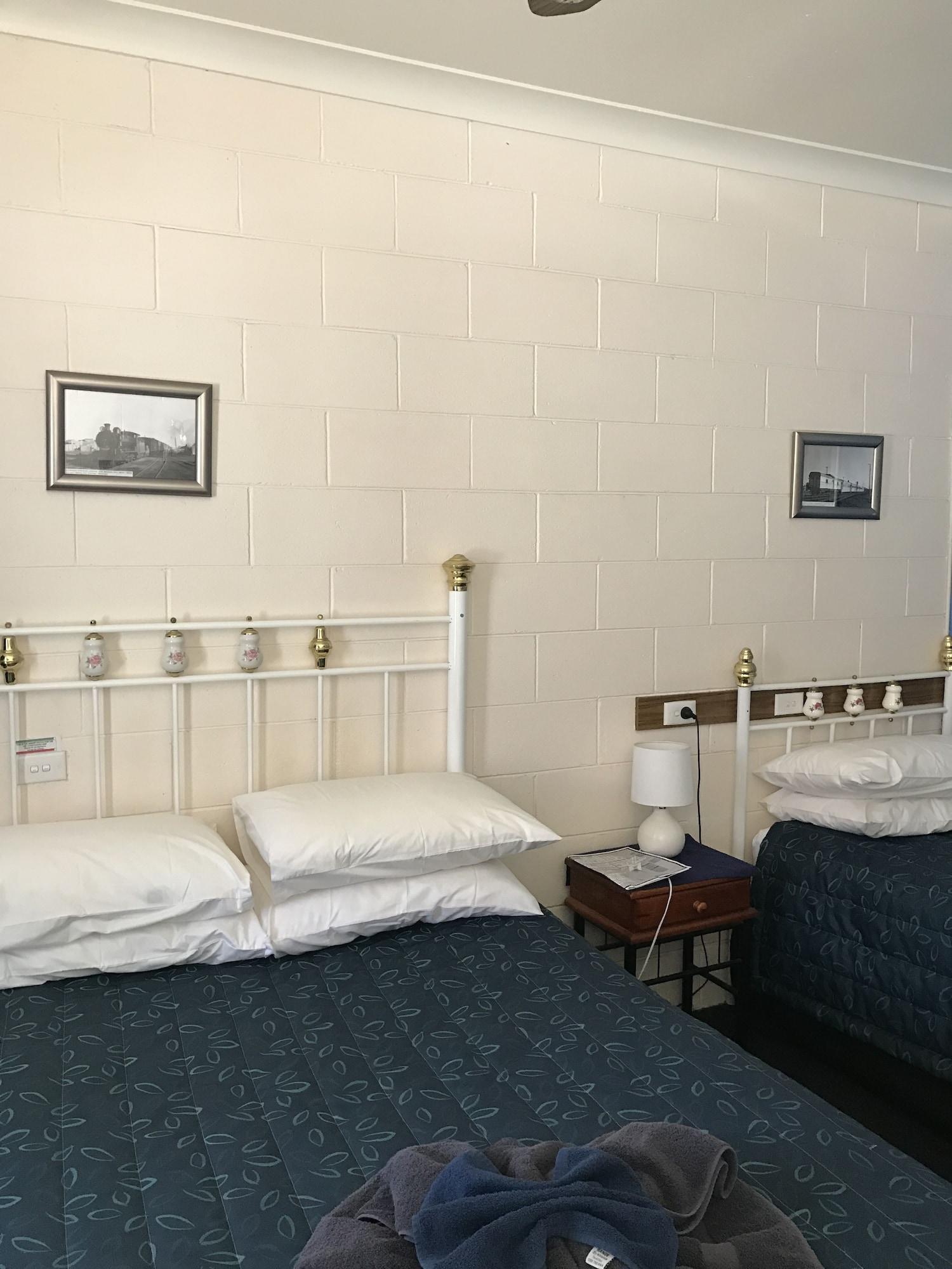 The Lodge Outback Motel Broken Hill Zewnętrze zdjęcie